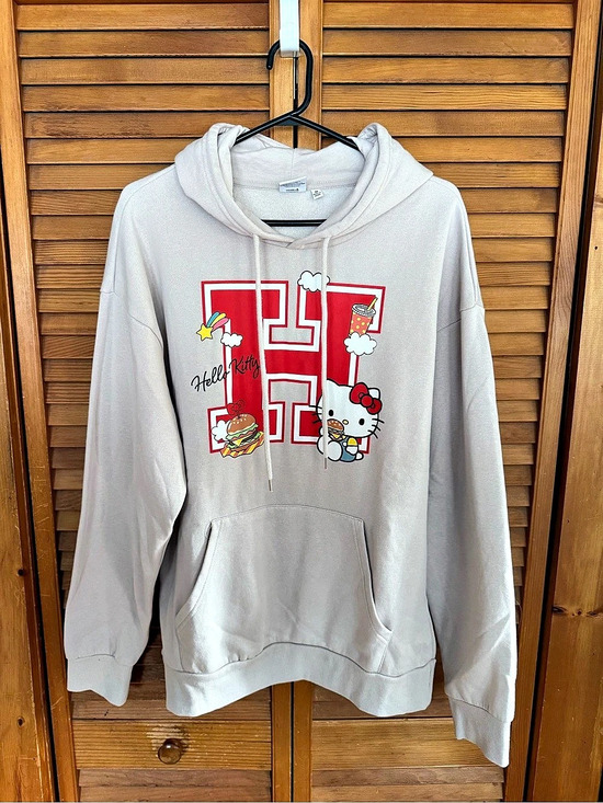 Hello Kitty Tops - Hello Kitty Aeropostale Graphic Hoodie Medium Gray & Red Like New